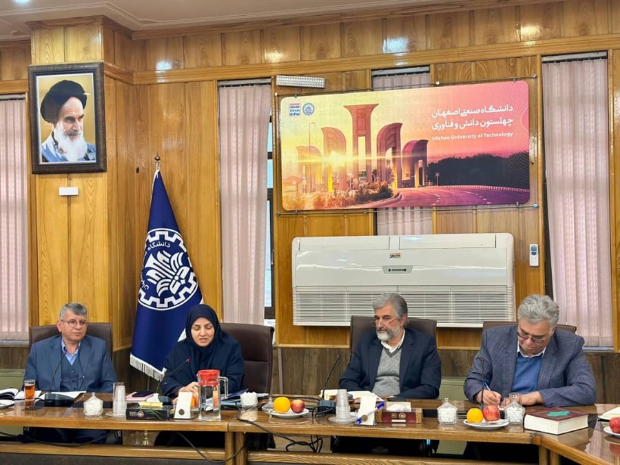 تأكید رئیس سازمان حفظ نباتات بر هم‌افزایی دانش ...