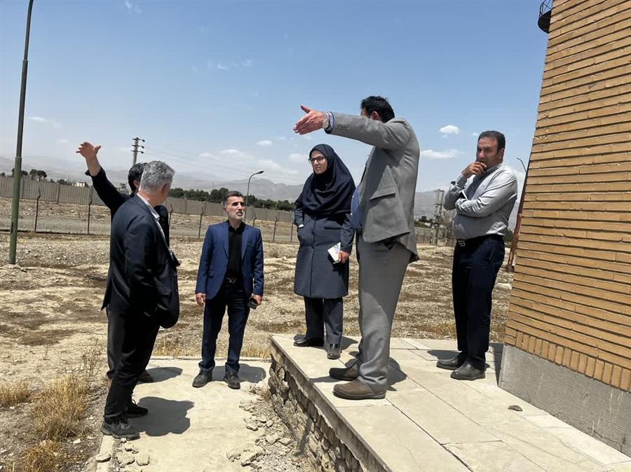 بازدید سرزده رئیس سازمان حفظ نباتات از انبار ا ...
