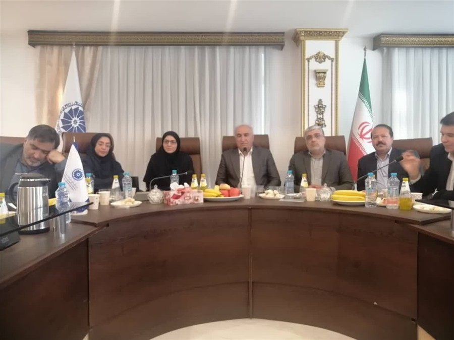 برگزاری میز تخصصی كشوری مركبات و كیوی در مازندران